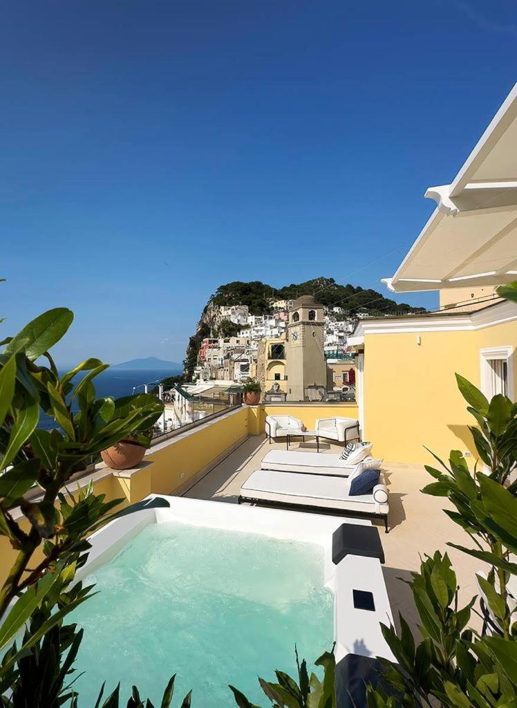 Palazzo M Capri Hotel Exterior photo